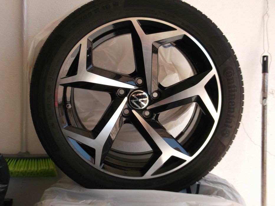 JANTES- 4 JANTES ALU 18" ET 44 -VW AUDI  SEAT SKODA originais c/peneus