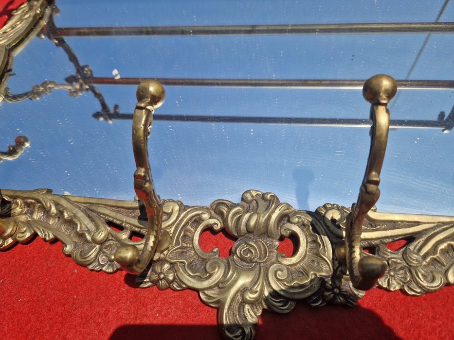 Bengaleiro com espelho em cobre