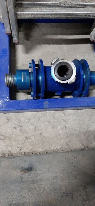 Малогаборітна бурова установка, для буріння свердловин на питну воду.