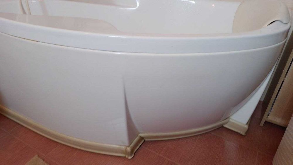 Ванна акрилова Ravak Rosa 170*110 з панеллю кріпленням + підголовник