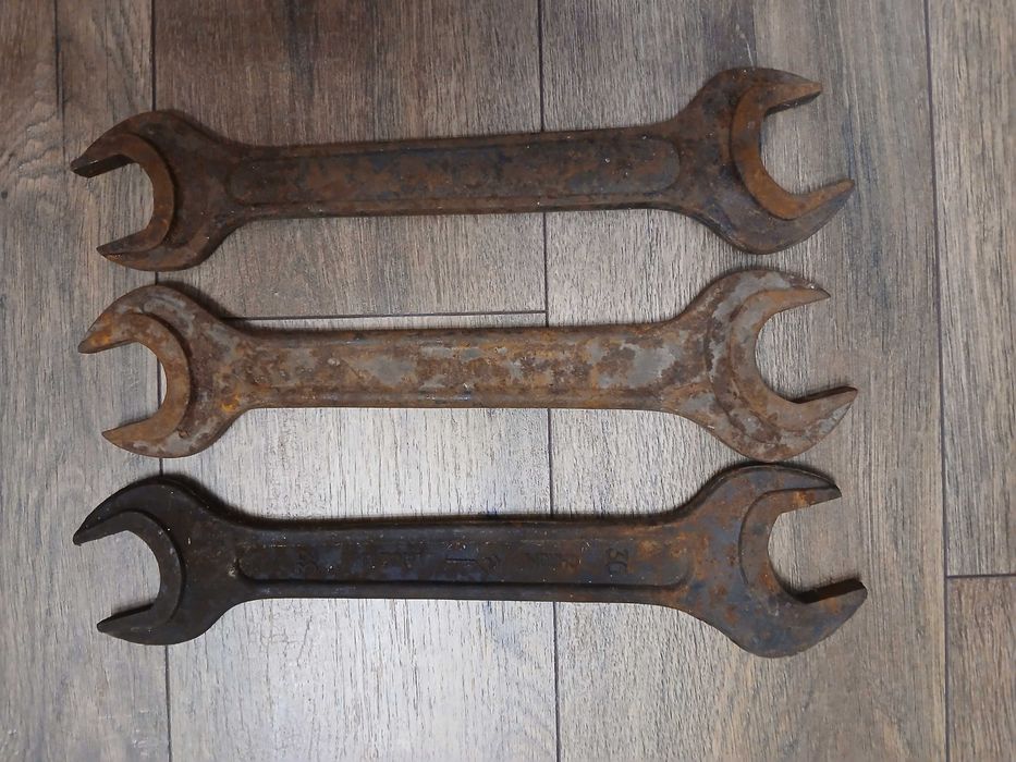 Ключі   рожкові.