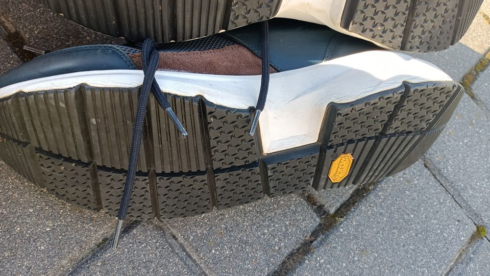Buty.  męskie 43