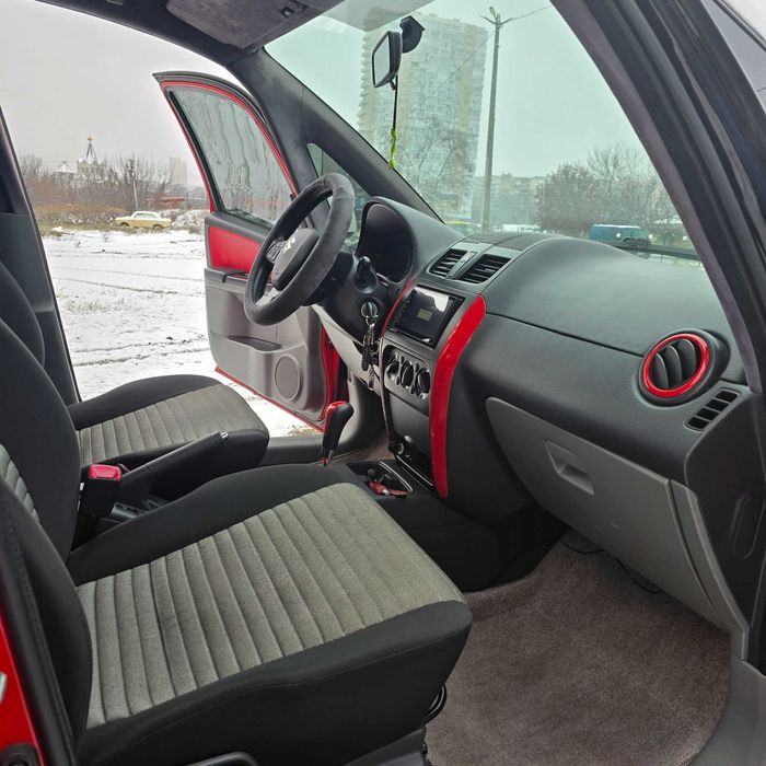 Продам Suzuki sx4 1.6 бензин АКПП 2012г.в.
