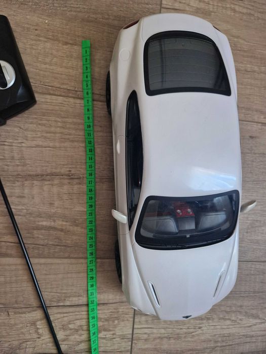 Машинка на радіокеруванні Bentley