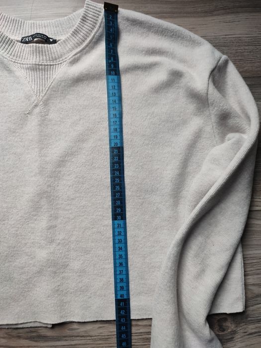 Sweterek krótki beżowy Zara M