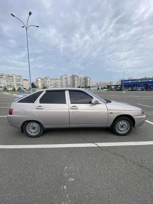 Продам  авто  Ваз-2112