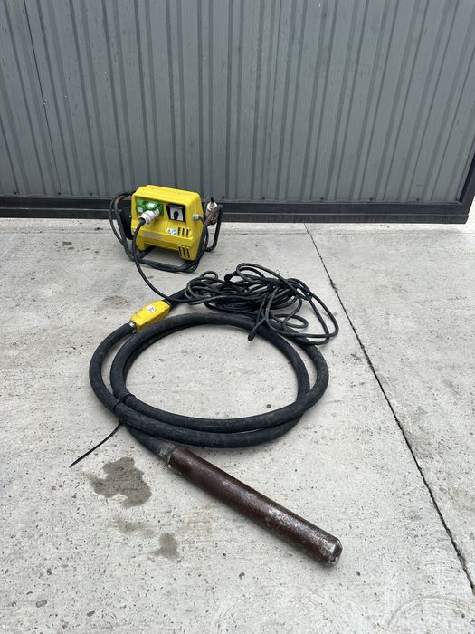 Глибинний вібратор бетону Wacker Neuson FU 1.8/2  Enar вибратор бетона