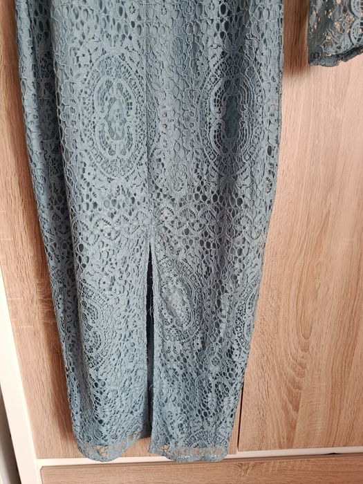 Asos niebieska ołówkowa sukienka z długim rękawem z koronki rozmiar M