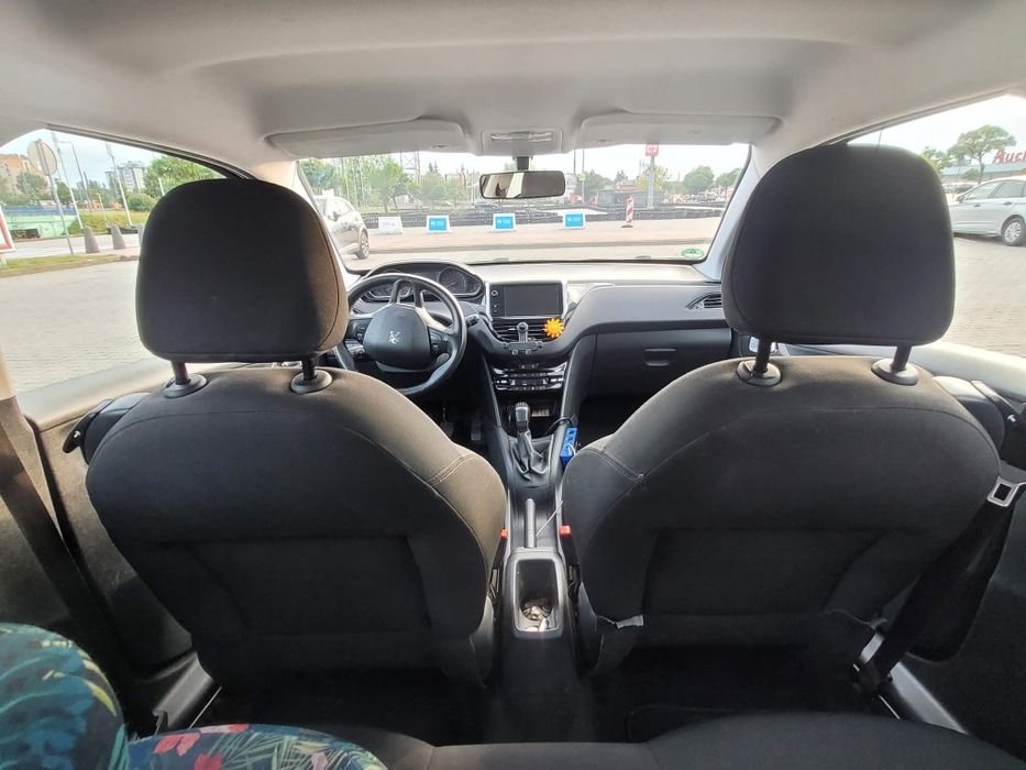 Peugot 208  1.4 vti