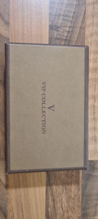 Skórzane etui na wizytówki vipcollection