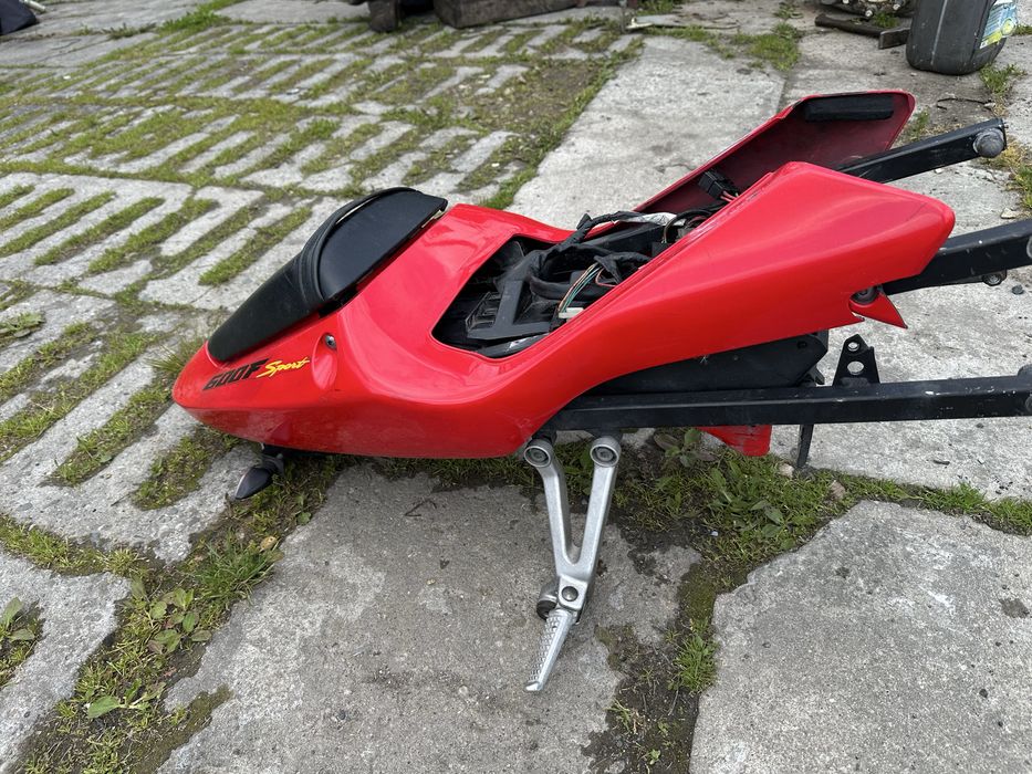 Lagi polki honda cbr f4i sport 600 pc35