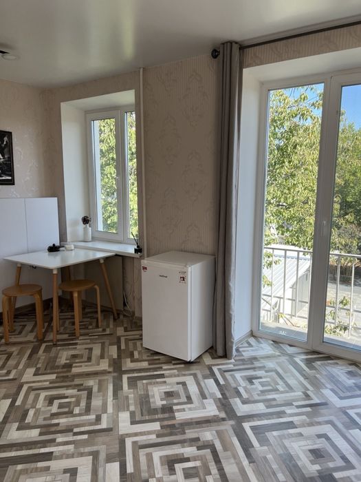 Оренда подобово. Квартира -  студія, ТЕПЛА, світла і затишна