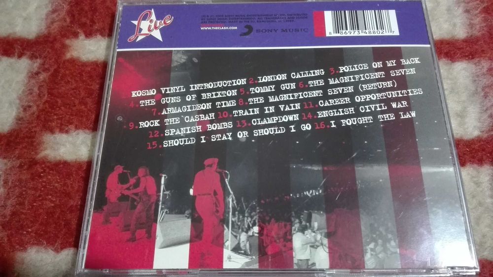 The Clash, Lita Ford, Level 42, Bananarama e outros