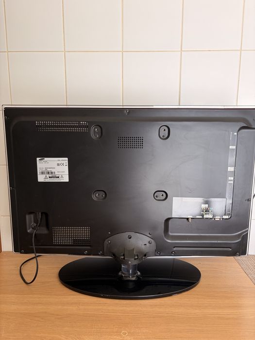 TV Samsung 32" LED - Impecável