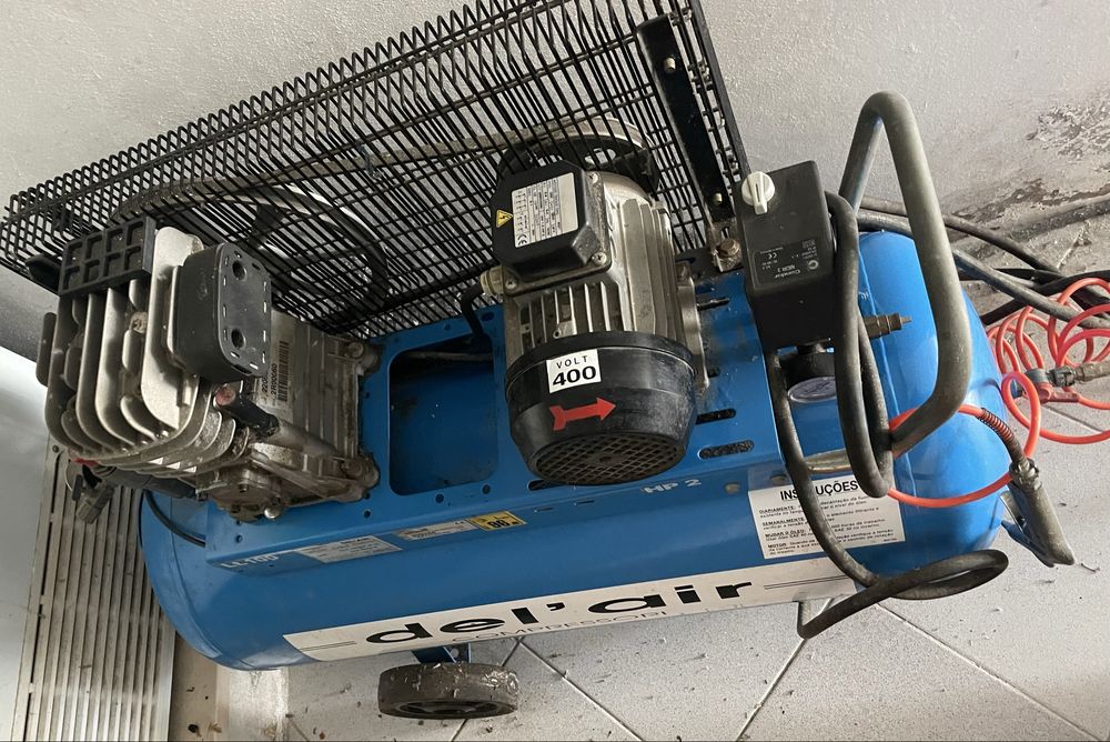 Compressor de ar DELAIR 100 L – 400 V trifásico