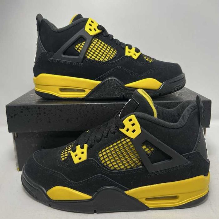 Jordan 4 Retro Thunder R.44