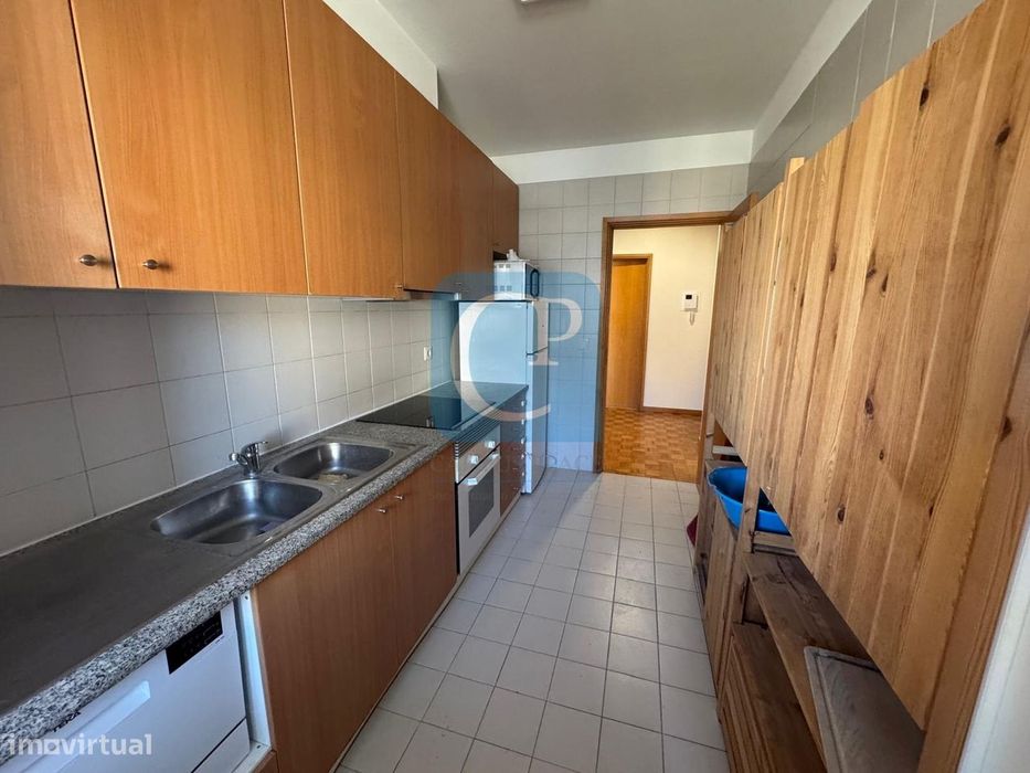 Apartamento T1Kit semi mobilado em Paranhos, Porto