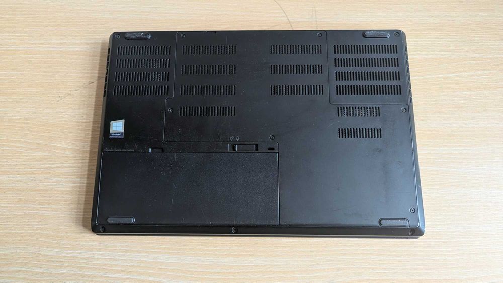 Потужна робоча станція Lenovo ThinkPad P52 на Intel Xeon E-2176M 2.7GHz (6C/12T TB 4.4GHz), NVidia Quadro P2000 Max-Q - 4Gb\16 гб\IPS\ssd 512 Gb