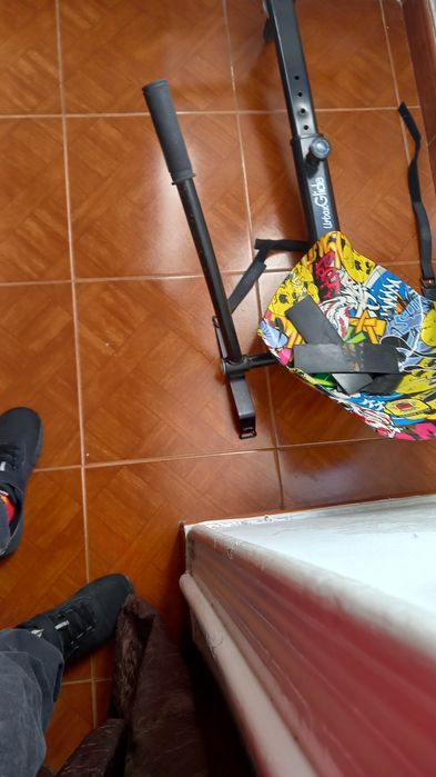 2 Hoverboards um colorido e um preto