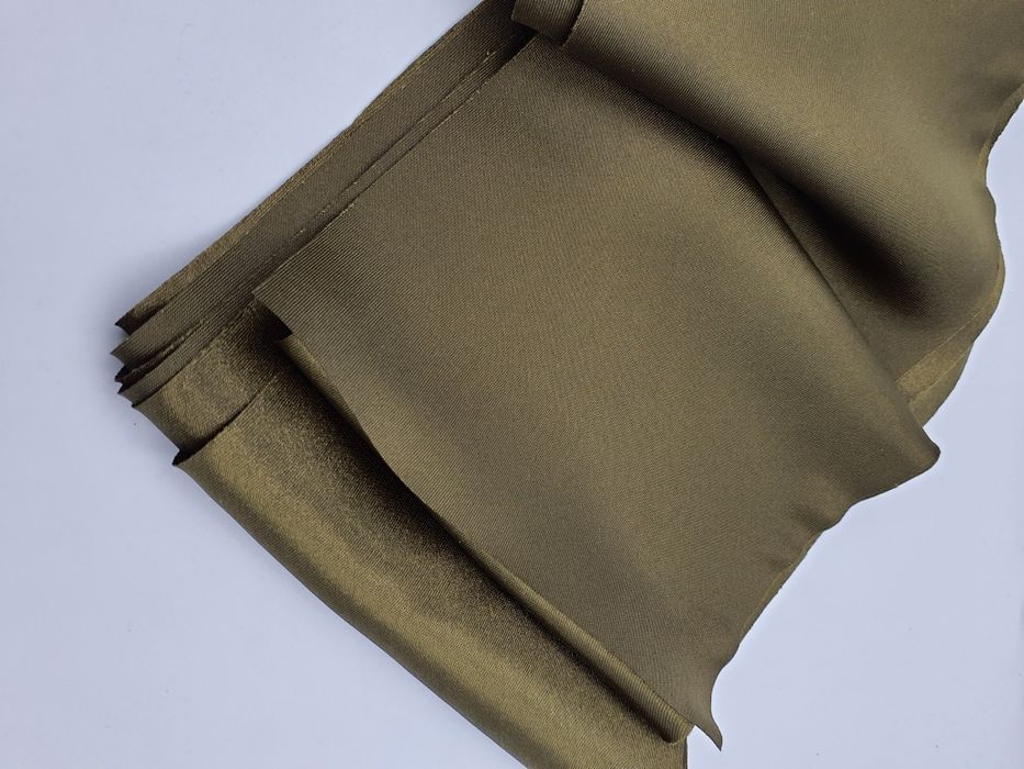 Tkanina atłas kupon 5 m.x 10 cm.oliwka