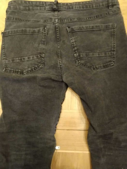 Джинсы узкие (пояс 44)-серые рваные от Zara man (34) + графитовые Brave Soul