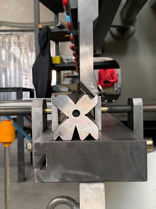 Гнуття металу. Точність та якість