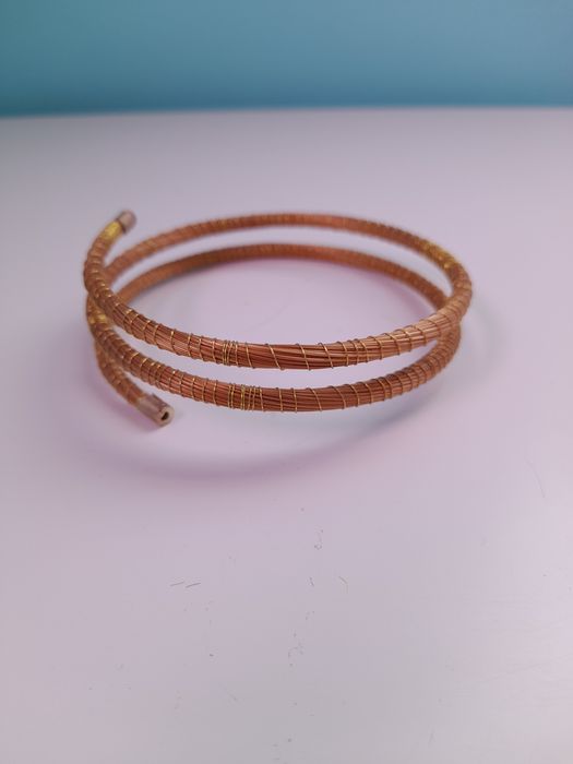 Pulseira de antebraço em capim dourado