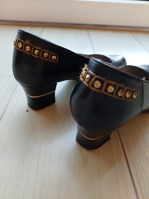 Sapatos pretos em pele, 35-36
