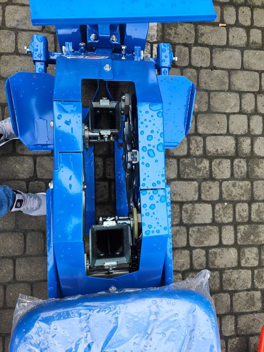 Sadzarka do warzyw, sadzarka na folię Ferrari FPA