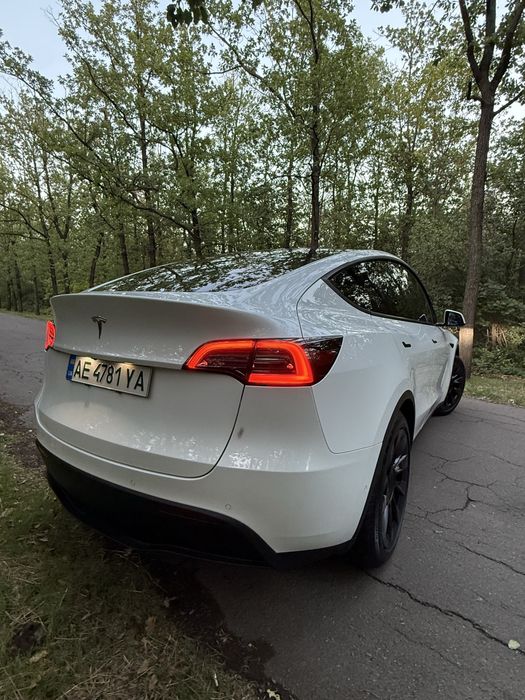 Tesla Y dual motor long range 82квт можливий обмін з доп. в обі стор