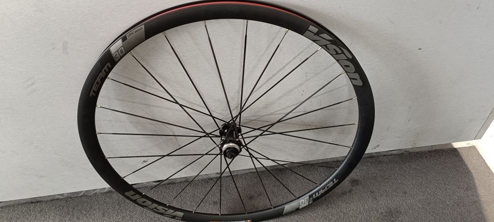 Roda 700 Vision Team 30