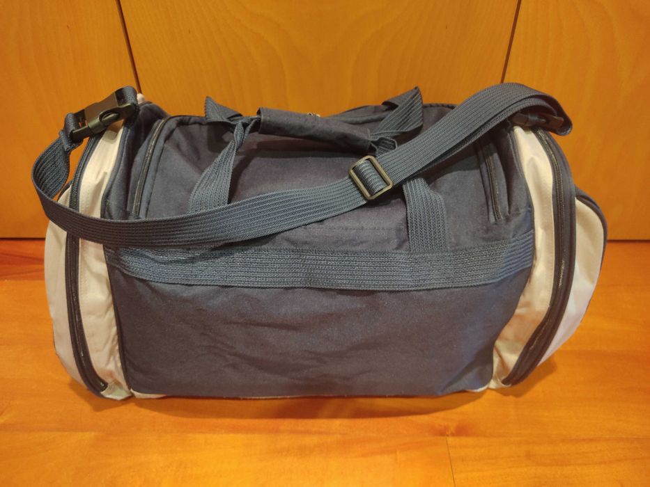 Saco de viagem Benetton, azul marinho e bege, 65x35x35 cm