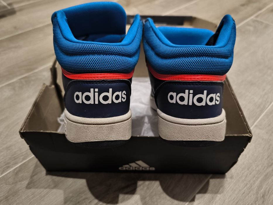 Кросівки Adidas 38 розмір