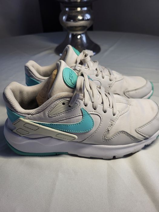 Świetne Nike rozm.39