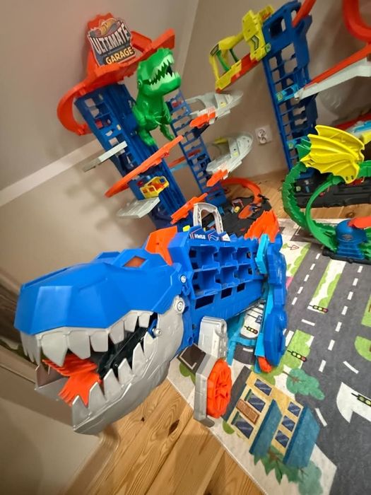 Tory hot wheels plus dużo autek tylko odbiór osobisty