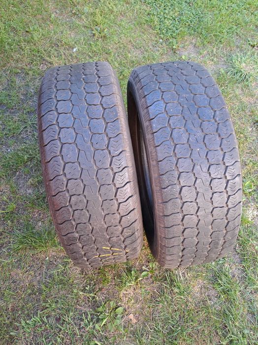 Opony całoroczne 235/65 -16C