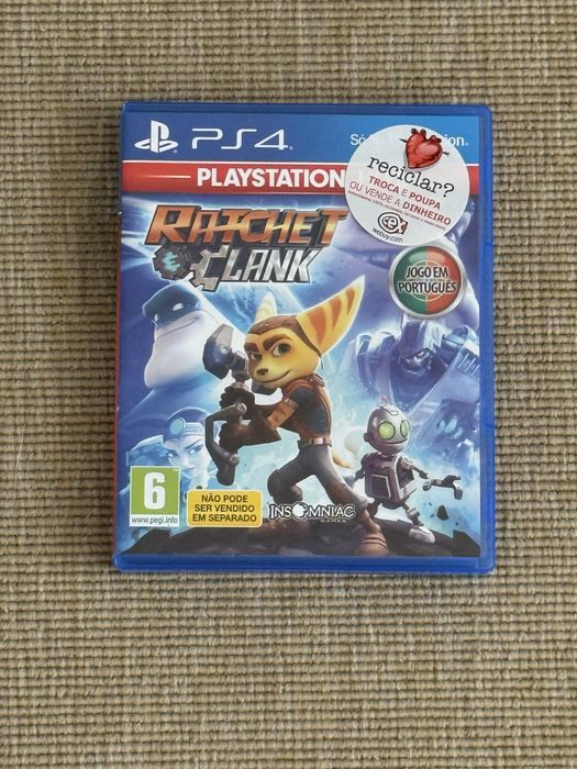 Jogo da playstation 4: Ratchet e Clank.
