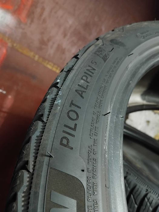 Шини бу 225/40 R19 Michelin Pilot Alpin 5 Пара Зима