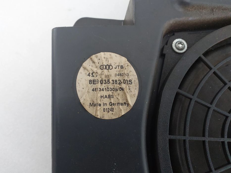 Coluna de som AUDI A4 Avant (8E5, B6)