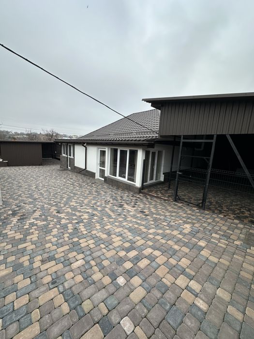 Продаж будинку з ремонтом 2025