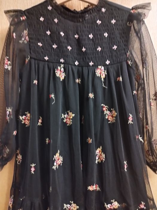 Zara piękna sukienka 116 cm