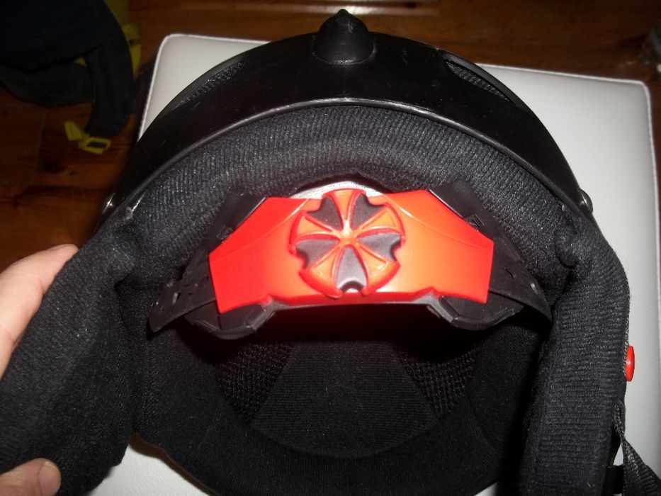 Kask narciarski zhuhai star sports -czarny mat