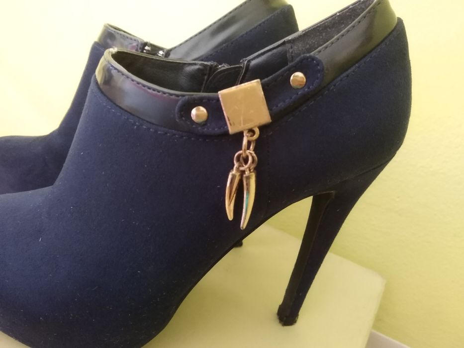 Botki roz 38 zamszowe