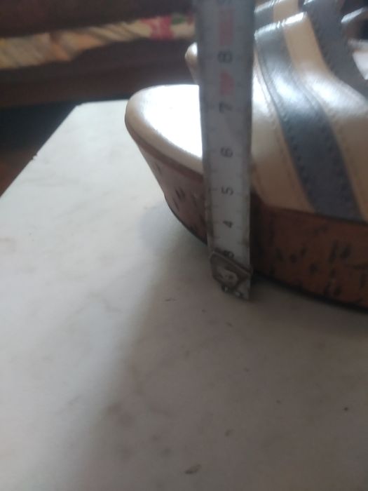 Босоножки женские