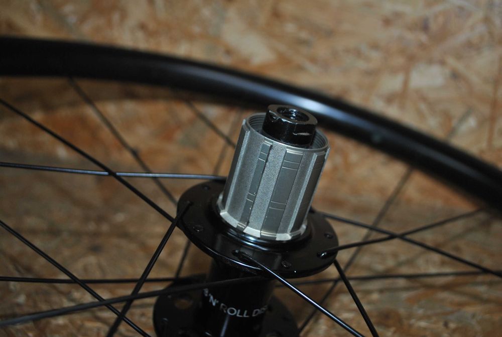 Oryginalne Koło tył Woom off discotech 24 czarne 844g 25x507 Alexrims