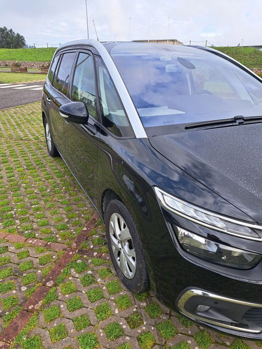 Aluguer Carrinha 7 lugares