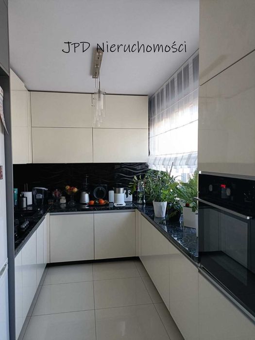 Atrakcyjne mieszkanie M-4 na osiedlu Słowackiego