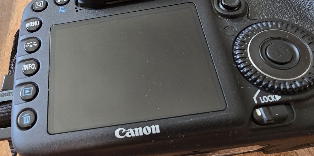 Canon EOS 7D idealny