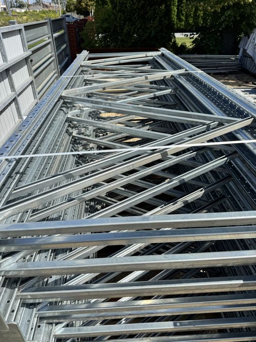 Regał paletowy przemysłowy o dużej nośności ramy ocynkowane promocja