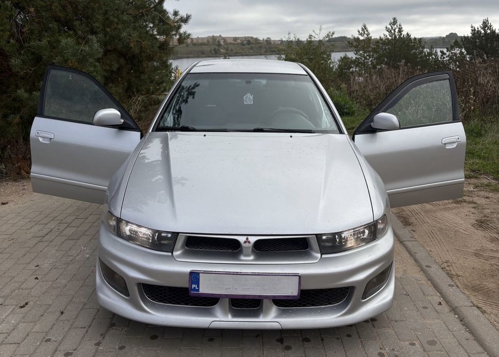 Mitsubishi Galant